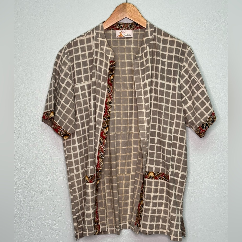 Tradicional mens shirt